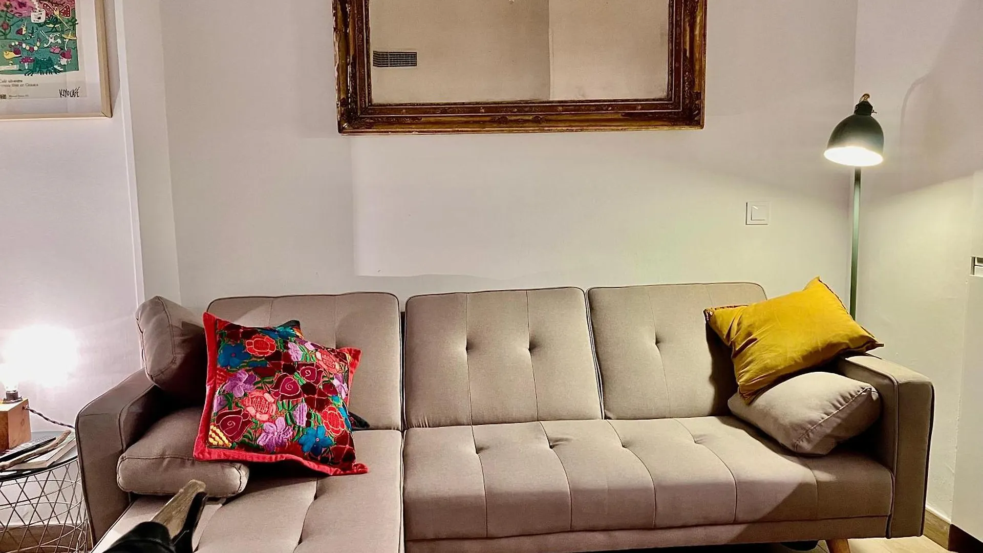 Nr15 In The Heart Of Cadiz Apartment